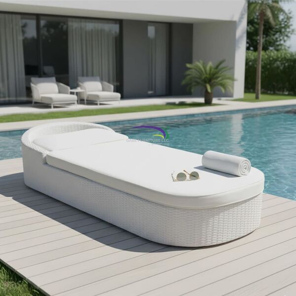 Aurelia Curve Sun Lounger