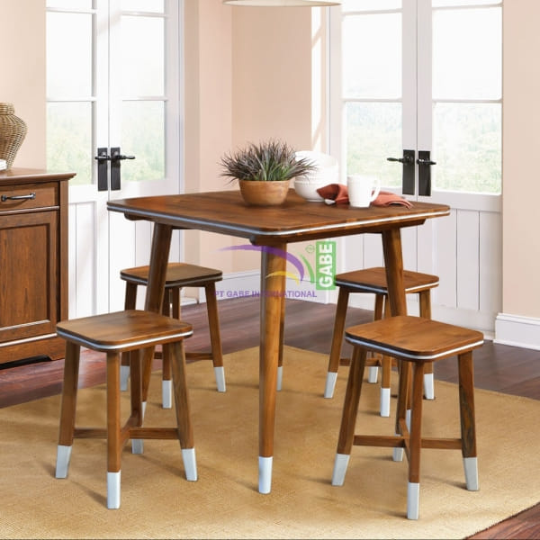 Kitchen and dining room furniture